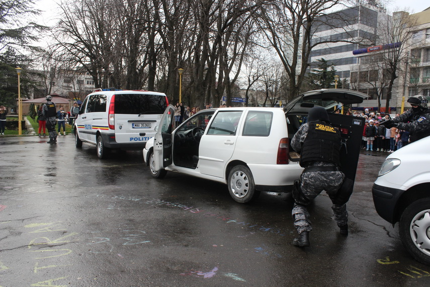istoricul atentatelor din constanta cum recunosti un terorist tehnica pusa la dispozitie gratis de sri istoricul atentatelor din constanta cum recunosti un terorist tehnica pusa la dispozitie gratis de sri