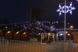 Patinoarul va funcţiona cu câteva zile întârziere, din motive tehnice Festivalul Iernii îşi deschide astăzi porţile, în Constanţa (document + galerie foto)