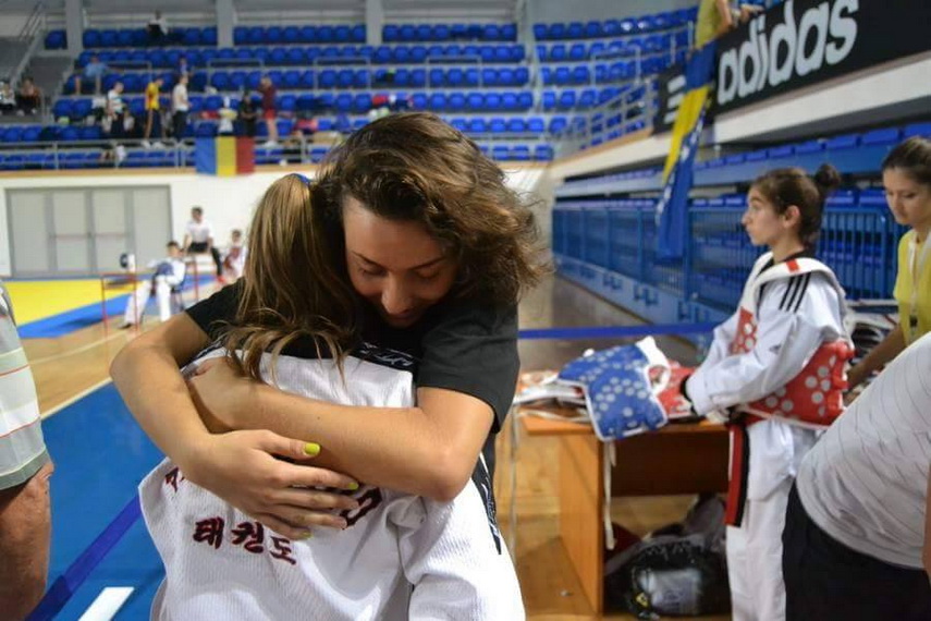 aur pentru mihail kogalniceanu ovidiu trifan si malina mihaila cei mai buni seniori ai balcanilor la aur pentru mihail kogalniceanu ovidiu trifan si malina mihaila cei mai buni seniori ai balcanilor la