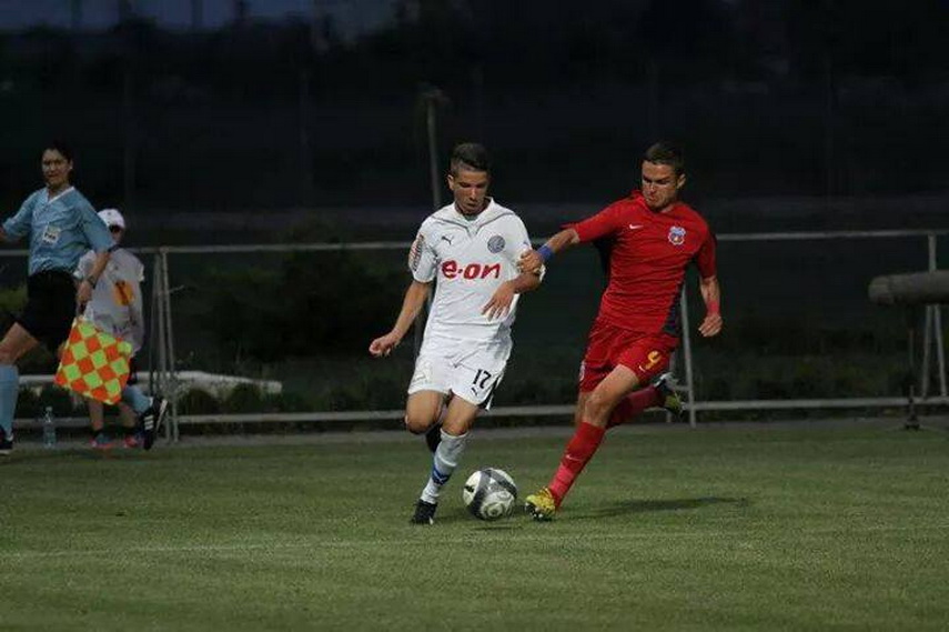 fiul lui sandu taranu fotbalistul tudor taranu de la farul constanta copil de mingi la meciurile stelei fiul lui sandu taranu fotbalistul tudor taranu de la farul constanta copil de mingi la meciurile stelei