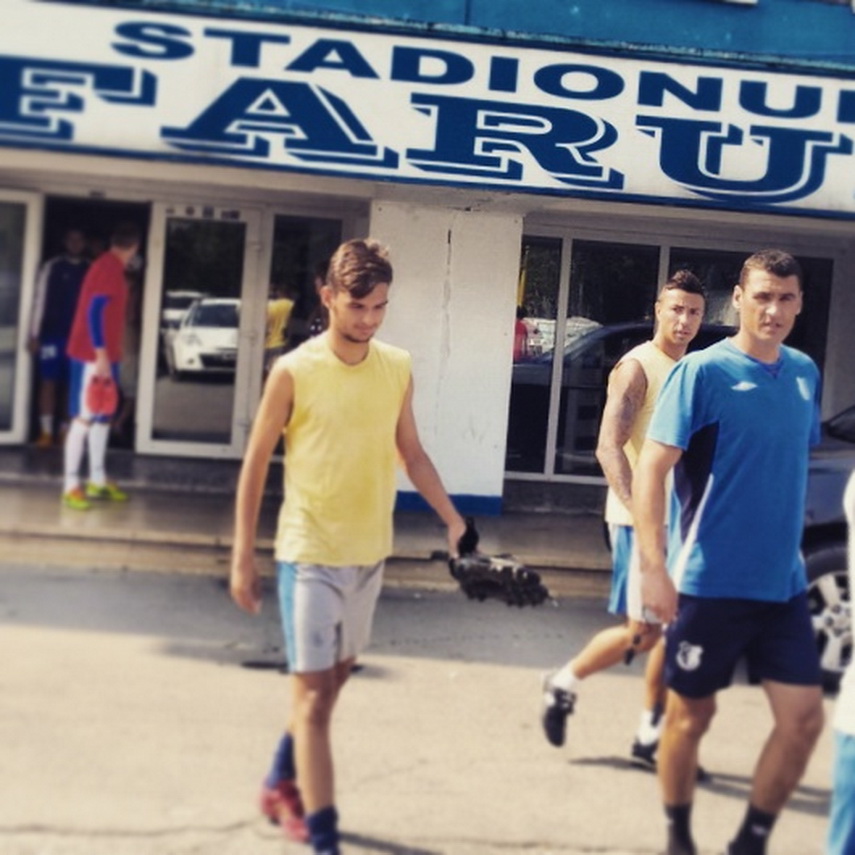 fiul lui sandu taranu fotbalistul tudor taranu de la farul constanta copil de mingi la meciurile stelei fiul lui sandu taranu fotbalistul tudor taranu de la farul constanta copil de mingi la meciurile stelei