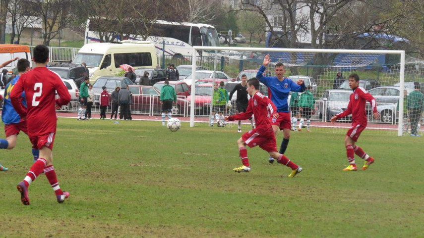 fiul lui sandu taranu fotbalistul tudor taranu de la farul constanta copil de mingi la meciurile stelei fiul lui sandu taranu fotbalistul tudor taranu de la farul constanta copil de mingi la meciurile stelei