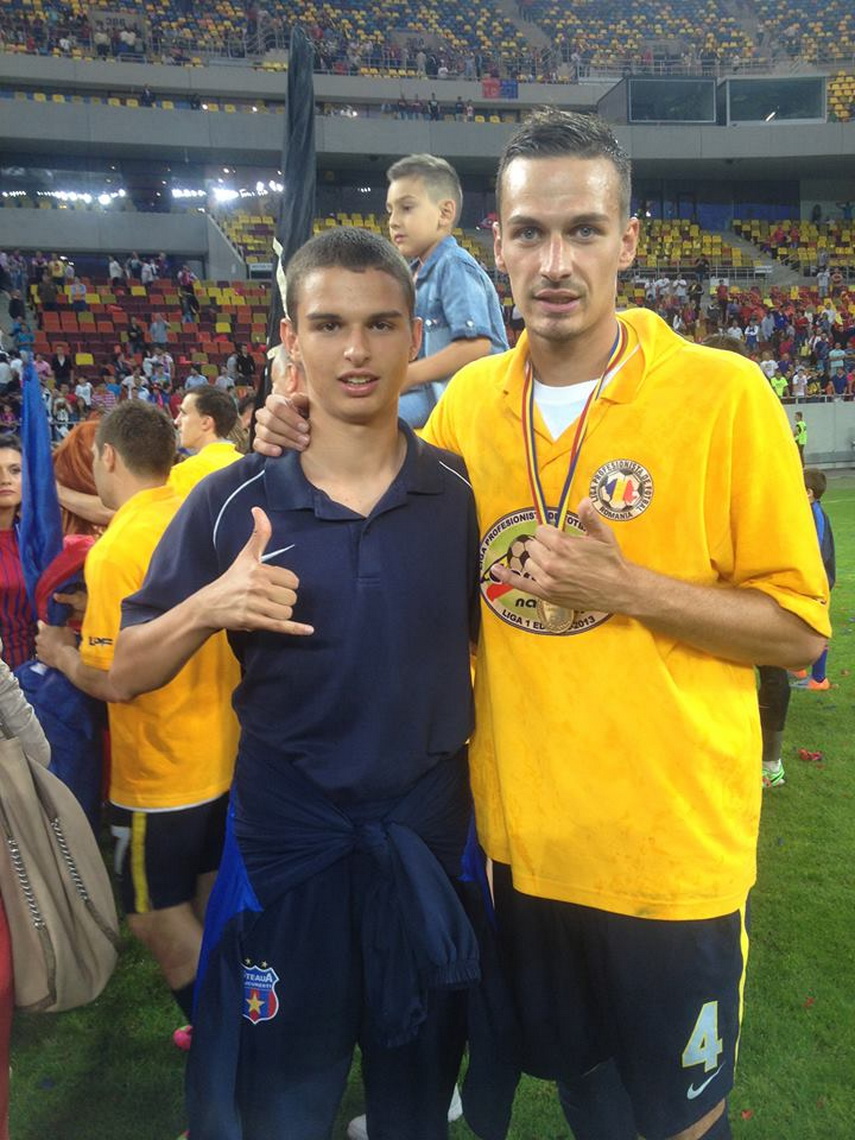 fiul lui sandu taranu fotbalistul tudor taranu de la farul constanta copil de mingi la meciurile stelei fiul lui sandu taranu fotbalistul tudor taranu de la farul constanta copil de mingi la meciurile stelei