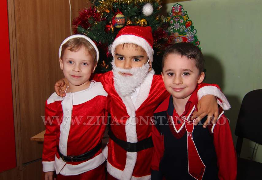 fotoreportaj pentru copiii din lumea florilor mos craciun a venit 575657 fotoreportaj pentru copiii din lumea florilor mos craciun a venit 575657