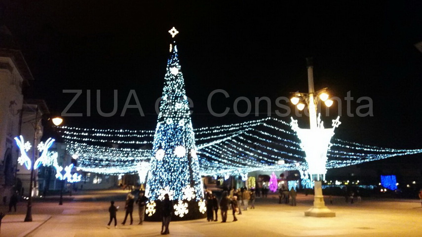 fotoreportaj atmosfera de sarbatoare in piata ovidiu 575710
