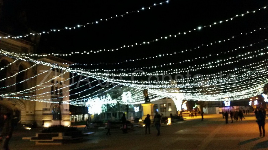 fotoreportaj atmosfera de sarbatoare in piata ovidiu 575710