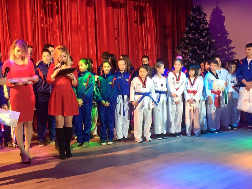 performantele sportivilor de taekwondo au fost rasplatite la mihail kogalniceanu primarul ancuta belu performantele sportivilor de taekwondo au fost rasplatite la mihail kogalniceanu primarul ancuta belu