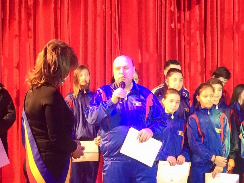 performantele sportivilor de taekwondo au fost rasplatite la mihail kogalniceanu primarul ancuta belu performantele sportivilor de taekwondo au fost rasplatite la mihail kogalniceanu primarul ancuta belu