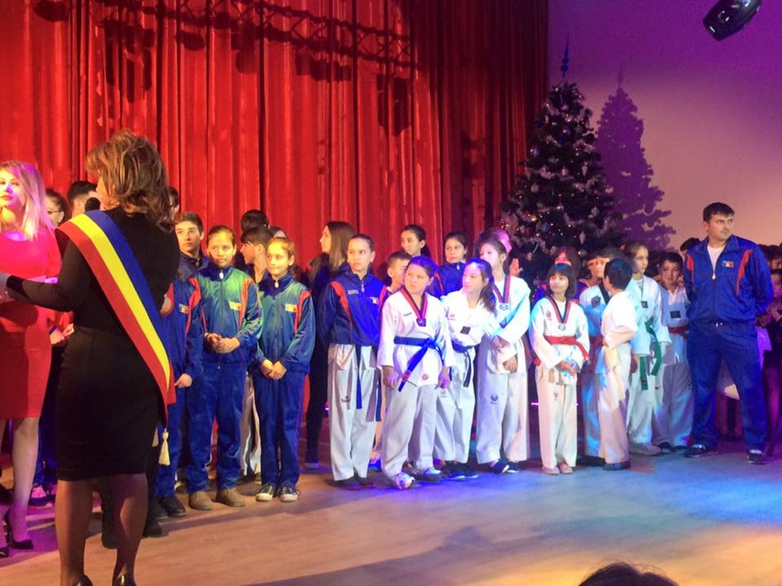 performantele sportivilor de taekwondo au fost rasplatite la mihail kogalniceanu primarul ancuta belu performantele sportivilor de taekwondo au fost rasplatite la mihail kogalniceanu primarul ancuta belu