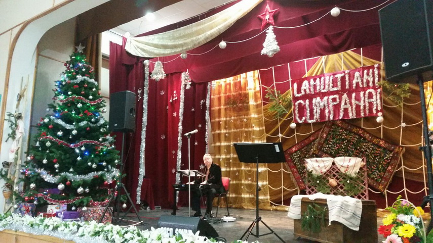 la invitatia primarului mariana gaju fuego a cantat pentru cumpaneni colinde si cantece de suflet galerie la invitatia primarului mariana gaju fuego a cantat pentru cumpaneni colinde si cantece de suflet galerie