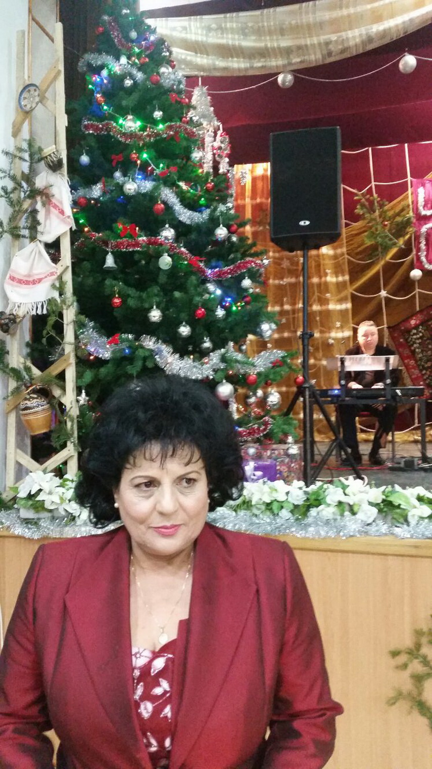 la invitatia primarului mariana gaju fuego a cantat pentru cumpaneni colinde si cantece de suflet galerie la invitatia primarului mariana gaju fuego a cantat pentru cumpaneni colinde si cantece de suflet galerie