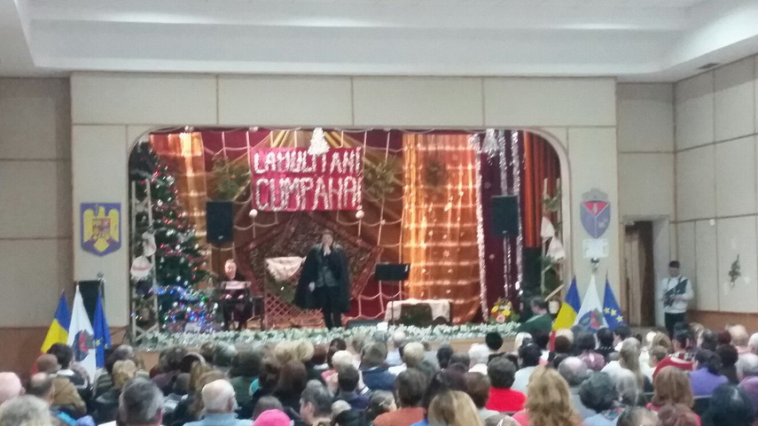 la invitatia primarului mariana gaju fuego a cantat pentru cumpaneni colinde si cantece de suflet galerie la invitatia primarului mariana gaju fuego a cantat pentru cumpaneni colinde si cantece de suflet galerie