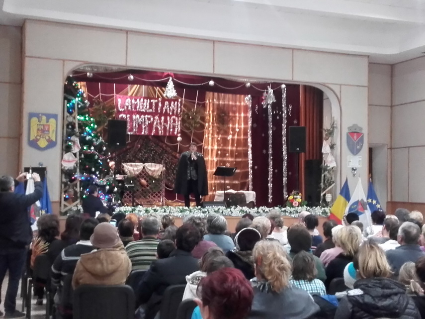 la invitatia primarului mariana gaju fuego a cantat pentru cumpaneni colinde si cantece de suflet galerie la invitatia primarului mariana gaju fuego a cantat pentru cumpaneni colinde si cantece de suflet galerie