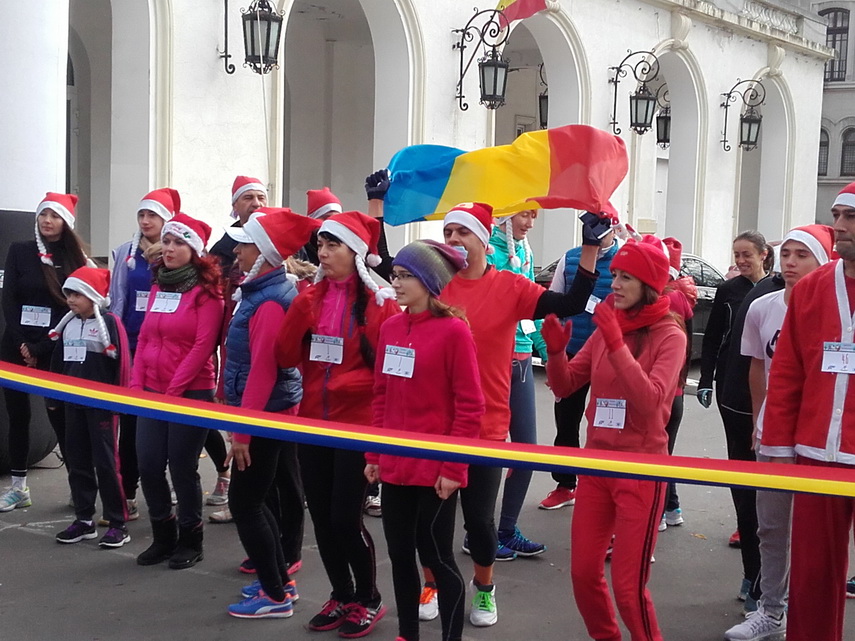 diana vlad si catalin jitcovici invingatori la santa run mosii craciun s au antrenat la constanta pentru diana vlad si catalin jitcovici invingatori la santa run mosii craciun s au antrenat la constanta pentru