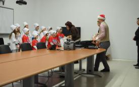 Copii de la Centrul de Plasament „Micul Rotterdam” au colindat Garda de Coastă