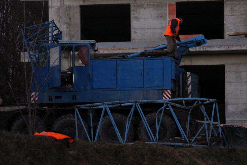 pericol in portul tomis pasii anchetatorilor in dosarul macaralei prabusite pe strada traian galerie pericol in portul tomis pasii anchetatorilor in dosarul macaralei prabusite pe strada traian galerie