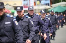 Agerpres.ro Peste 37.000 de poliţişti, pompieri, jandarmi şi poliţişti de frontieră, mobilizaţi în ultima zi a anului!