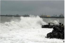 Vânt puternic Porturile Mangalia şi Midia, închise 
