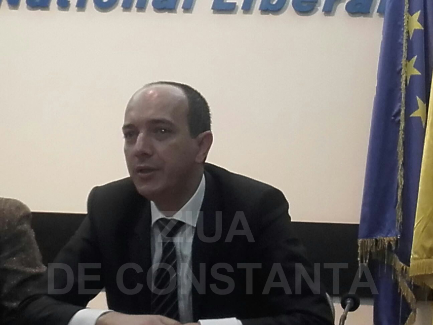 george scupra semneaza astazi adeziunea la pnl 579113 george scupra semneaza astazi adeziunea la pnl 579113