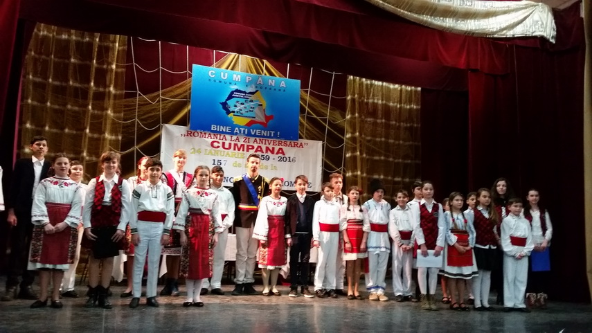mica unire sarbatorita la cumpana primarul mariana gaju aducem un omagiu eroilor dar si celor care sunt mica unire sarbatorita la cumpana primarul mariana gaju aducem un omagiu eroilor dar si celor care sunt