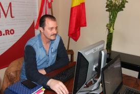 Interviu cu reflexoterapeutul Lucian Gevelegian Tema este - Cot la cot cu energia vindecătoare, reflexoterapia învaţă trupul să lupte cu bolile 