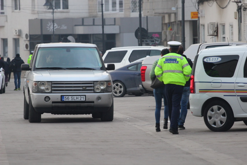 steven seagal ajunge in constanta piata ovidiu platou de filmare pentru un film de actiune galerie foto steven seagal ajunge in constanta piata ovidiu platou de filmare pentru un film de actiune galerie foto