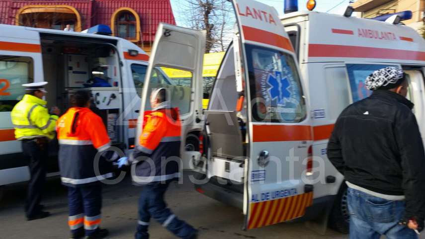 copii raniti la intersectia strazilor tudor vladimirescu si mihaileanu accident grav cu un microbuz scolar copii raniti la intersectia strazilor tudor vladimirescu si mihaileanu accident grav cu un microbuz scolar