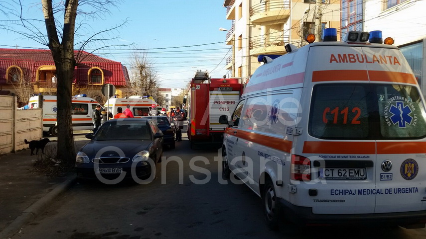 copii raniti la intersectia strazilor tudor vladimirescu si mihaileanu accident grav cu un microbuz scolar copii raniti la intersectia strazilor tudor vladimirescu si mihaileanu accident grav cu un microbuz scolar