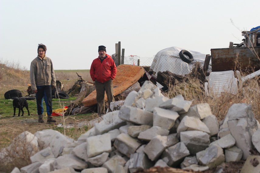 barbat gasit spanzurat la eforie sud ar fi avut degeraturi la picioare si trebuia sa le amputeze galerie barbat gasit spanzurat la eforie sud ar fi avut degeraturi la picioare si trebuia sa le amputeze galerie