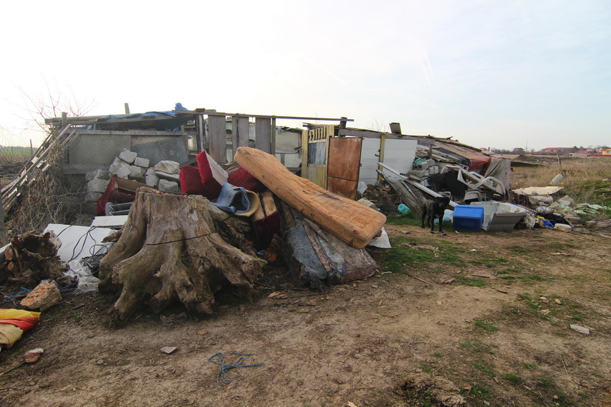 barbat gasit spanzurat la eforie sud ar fi avut degeraturi la picioare si trebuia sa le amputeze galerie barbat gasit spanzurat la eforie sud ar fi avut degeraturi la picioare si trebuia sa le amputeze galerie