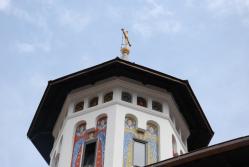 Sondaj de opinie Sunteţi de acord cu reinvestirea veniturilor lăcaşurilor de cult în proiecte pentru construirea de şcoli sau spitale?