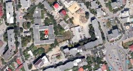 Imobilul, ridicat pe un teren cu o poveste interesantă Confort Urban pregăteşte locurile de parcare pentru blocul construit pe strada Caşin 