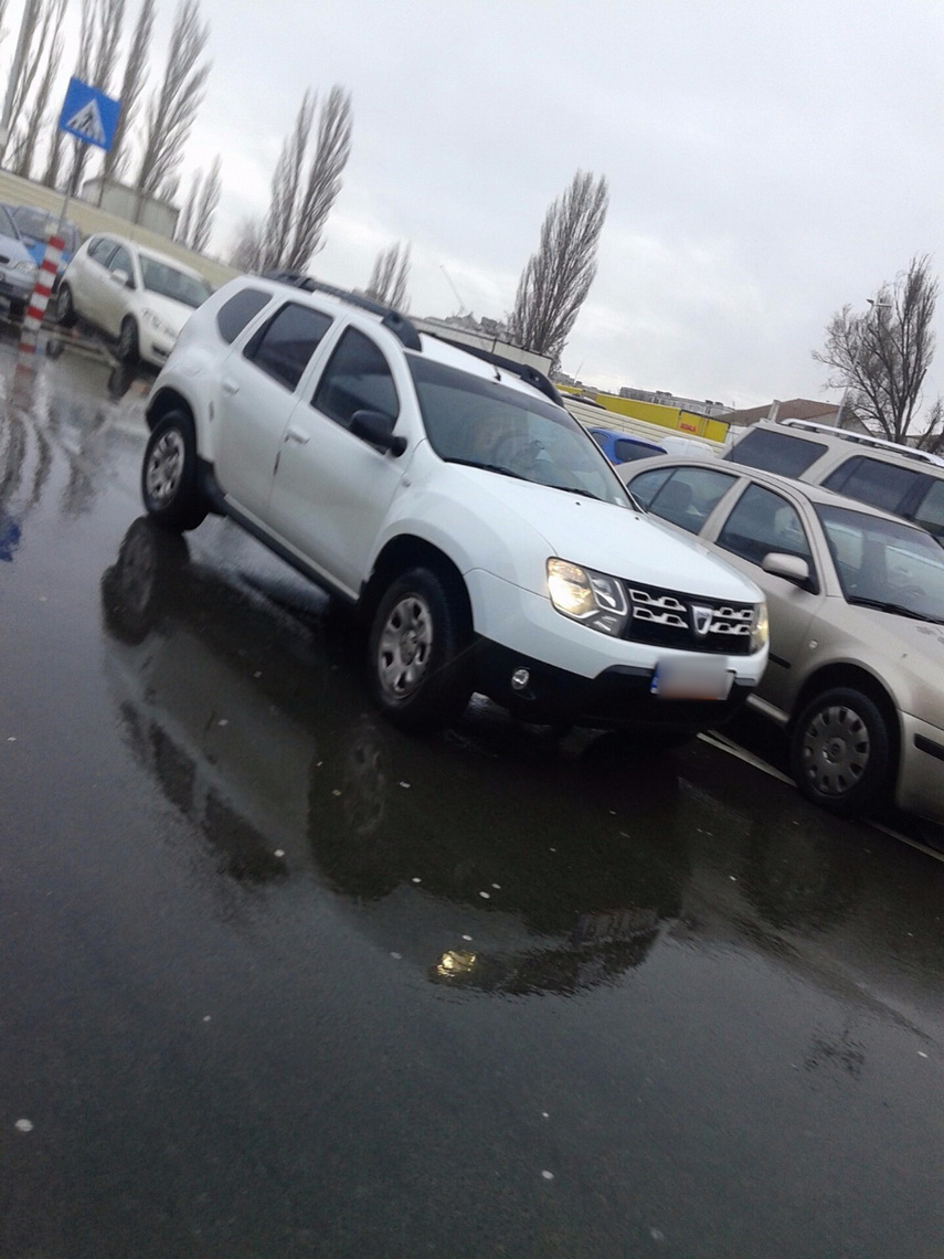 din ciclul parchez ca un bou asa se parcheaza la supermarketul din bulevardul aurel vlaicu 585096 din ciclul parchez ca un bou asa se parcheaza la supermarketul din bulevardul aurel vlaicu 585096