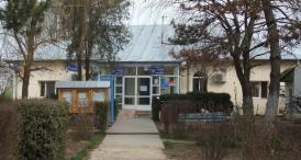 Primăvara începe cu… o campanie de curăţenie La Nicolae Bălcescu, elevii sunt ajutaţi să înveţe o meserie