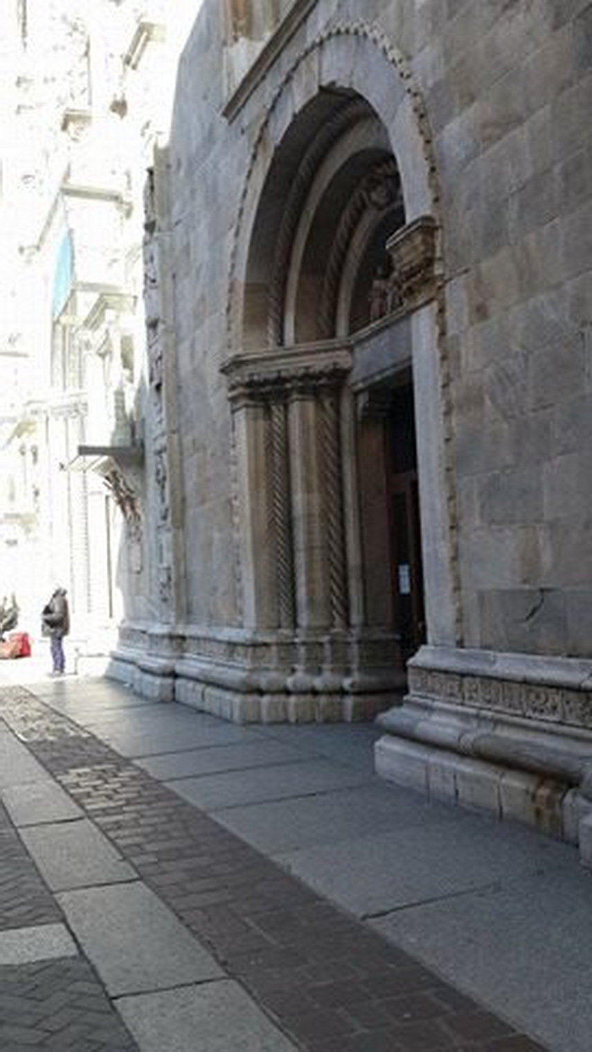 fostul portar al fc farul de ziua sa vlad neagu i a cerut mana anamariei cristea in fata domului din fostul portar al fc farul de ziua sa vlad neagu i a cerut mana anamariei cristea in fata domului din