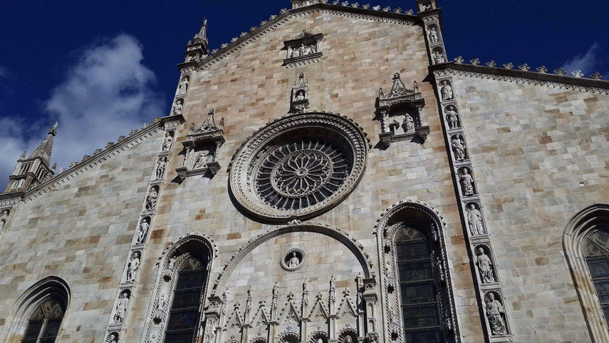 fostul portar al fc farul de ziua sa vlad neagu i a cerut mana anamariei cristea in fata domului din fostul portar al fc farul de ziua sa vlad neagu i a cerut mana anamariei cristea in fata domului din