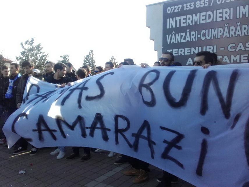 fosti suporteri fideli ai fc farul mesaj in memoria lui adrian bicu si a lui emanuel coroma la meciul fosti suporteri fideli ai fc farul mesaj in memoria lui adrian bicu si a lui emanuel coroma la meciul