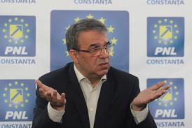 Dezvaluiri.ro Vergil Chițac - „Cum își poate imagina cineva că eu sunt omul lui Comănescu? Fac politică cu pasiune și onestitate, nu pentru nevoi materiale”!  