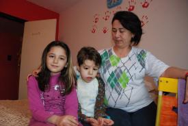 Suferinţa unei familii din Mangalia nu mai are sfârşit Maria are nevoie de implanturi cu celule stem (galerie foto + documente + video)