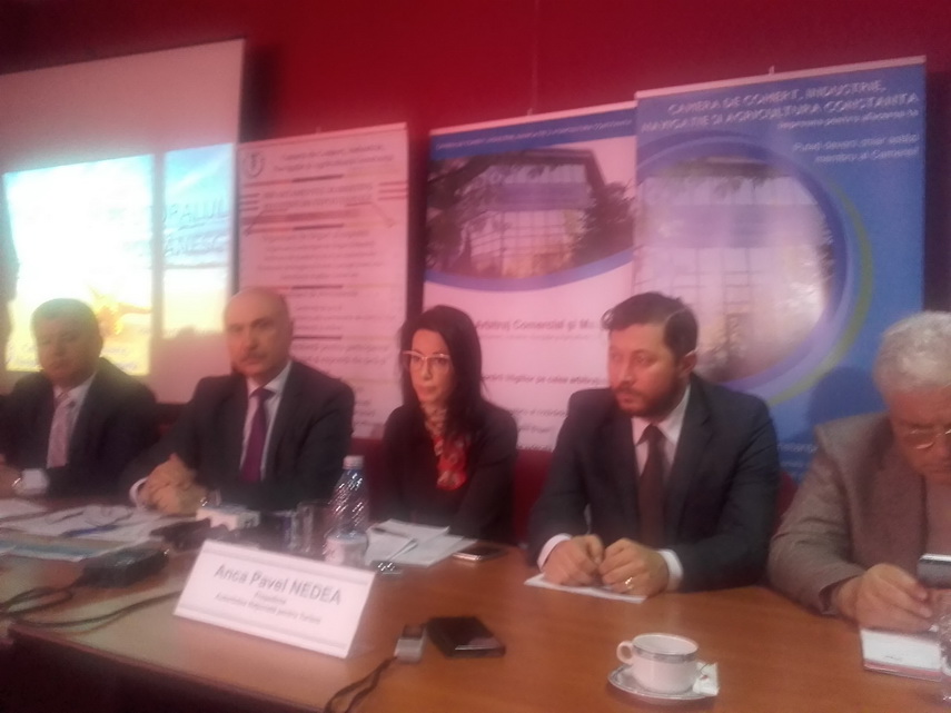 vesti bune pentru mii de turisti am scapat de rechinii cu sezlonguri 586951 vesti bune pentru mii de turisti am scapat de rechinii cu sezlonguri 586951