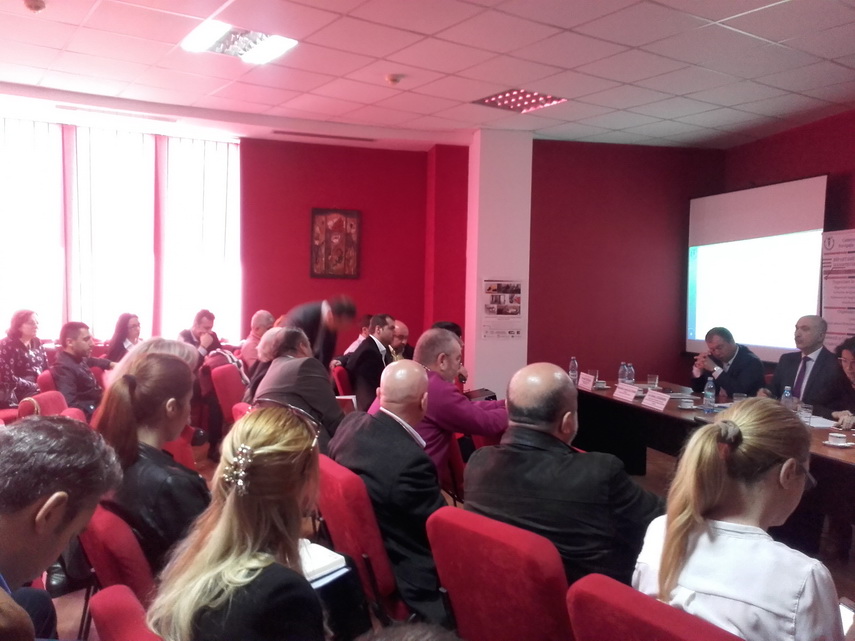 vesti bune pentru mii de turisti am scapat de rechinii cu sezlonguri 586951 vesti bune pentru mii de turisti am scapat de rechinii cu sezlonguri 586951