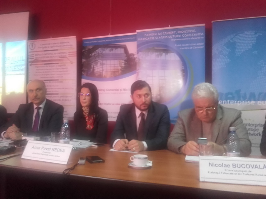 vesti bune pentru mii de turisti am scapat de rechinii cu sezlonguri 586951 vesti bune pentru mii de turisti am scapat de rechinii cu sezlonguri 586951