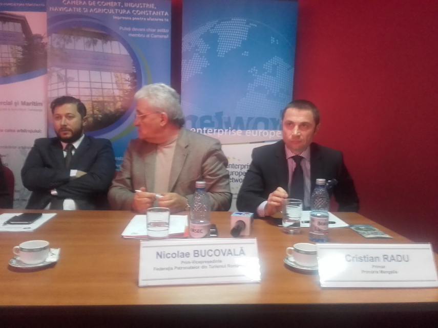 vesti bune pentru mii de turisti am scapat de rechinii cu sezlonguri 586951 vesti bune pentru mii de turisti am scapat de rechinii cu sezlonguri 586951