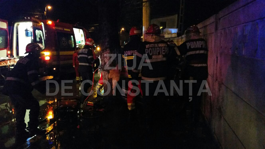 accident grav update2 a intrat cu masina intr un copac si s a proptit in gardul cimitirului de pe bulevardul accident grav update2 a intrat cu masina intr un copac si s a proptit in gardul cimitirului de pe bulevardul