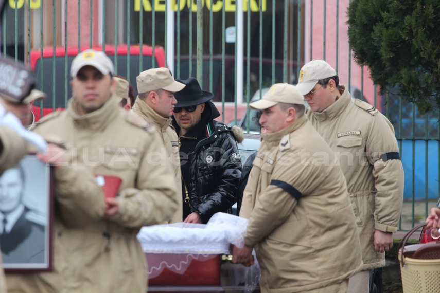 doliu in familia lui costi ionita tatal si unchiul artistului inmormantati cu onoruri militare in cimitirul doliu in familia lui costi ionita tatal si unchiul artistului inmormantati cu onoruri militare in cimitirul