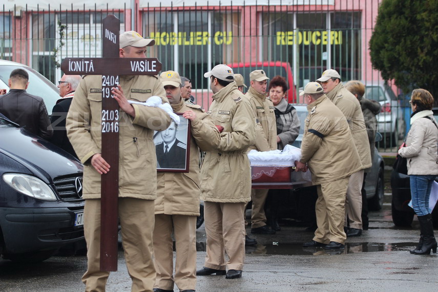 doliu in familia lui costi ionita tatal si unchiul artistului inmormantati cu onoruri militare in cimitirul doliu in familia lui costi ionita tatal si unchiul artistului inmormantati cu onoruri militare in cimitirul