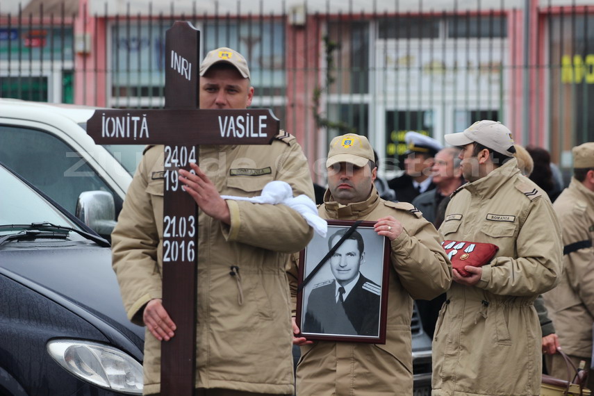 doliu in familia lui costi ionita tatal si unchiul artistului inmormantati cu onoruri militare in cimitirul doliu in familia lui costi ionita tatal si unchiul artistului inmormantati cu onoruri militare in cimitirul