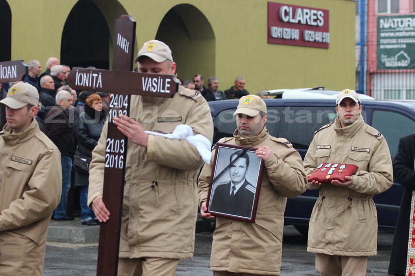 doliu in familia lui costi ionita tatal si unchiul artistului inmormantati cu onoruri militare in cimitirul doliu in familia lui costi ionita tatal si unchiul artistului inmormantati cu onoruri militare in cimitirul