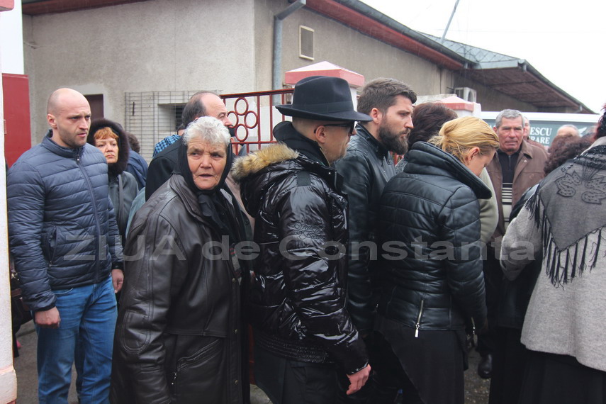 doliu in familia lui costi ionita tatal si unchiul artistului inmormantati cu onoruri militare in cimitirul doliu in familia lui costi ionita tatal si unchiul artistului inmormantati cu onoruri militare in cimitirul