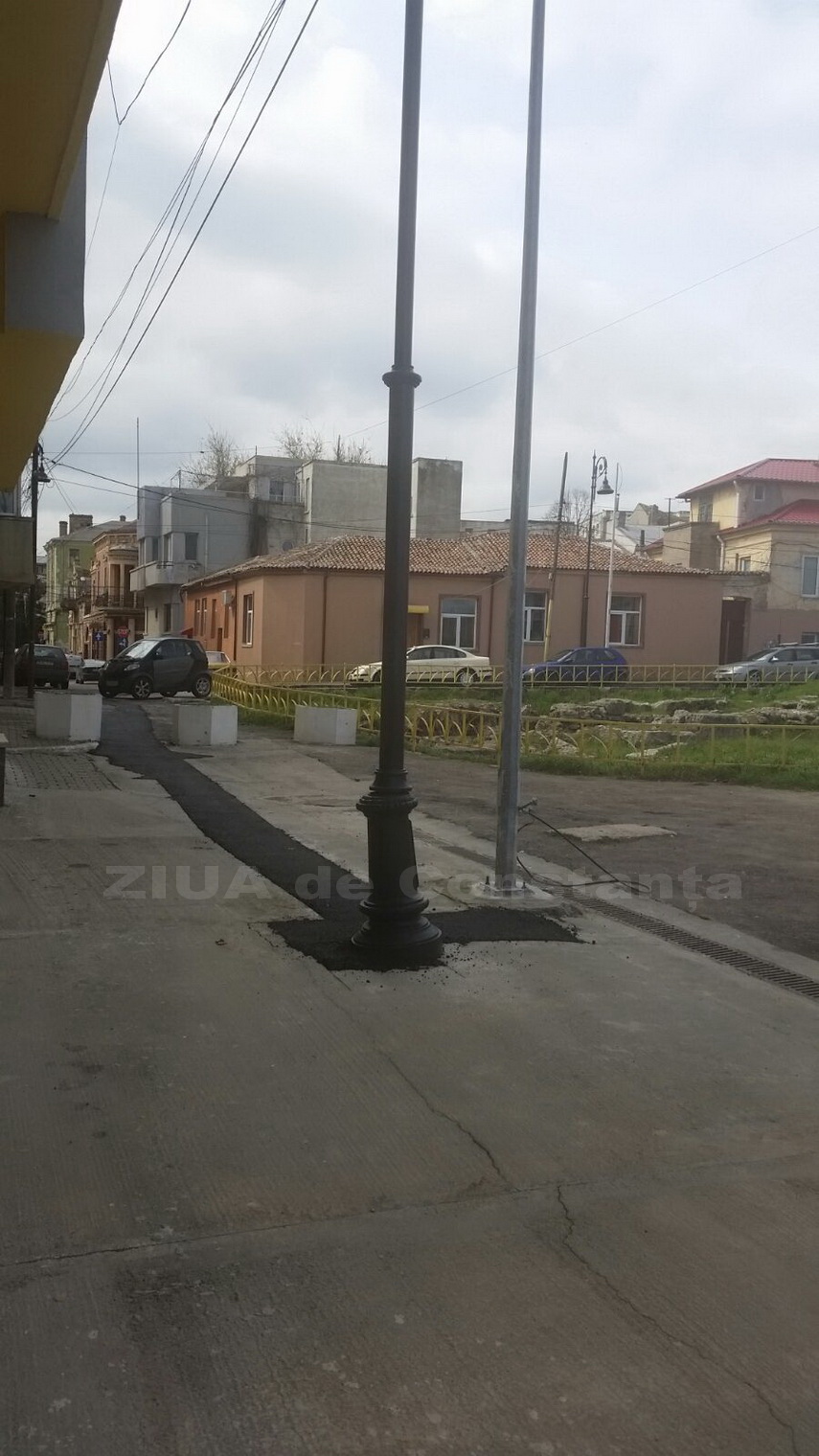 atentie constanteni sta sa cada un stalp la intersectia strazilor mircea cel batran cu dragos voda galerie atentie constanteni sta sa cada un stalp la intersectia strazilor mircea cel batran cu dragos voda galerie